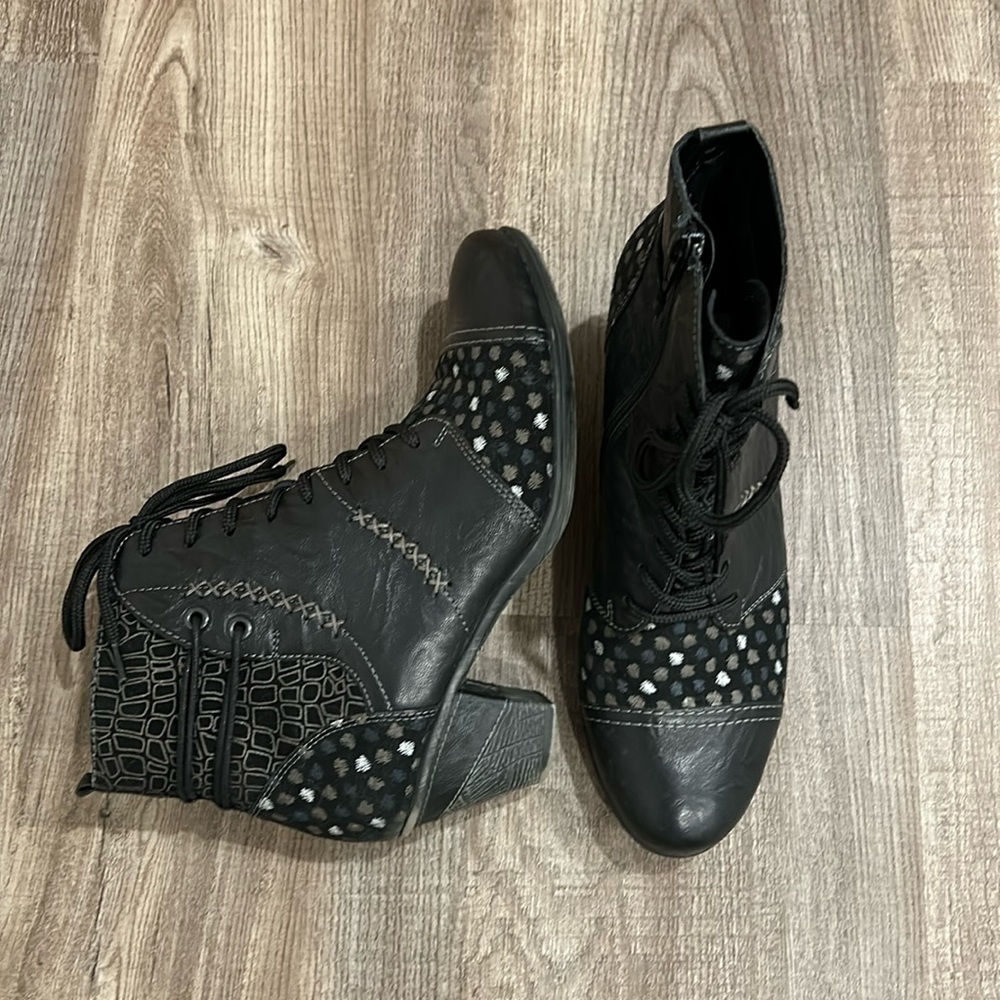 Remonte ankle boots with fleece lining sz 39